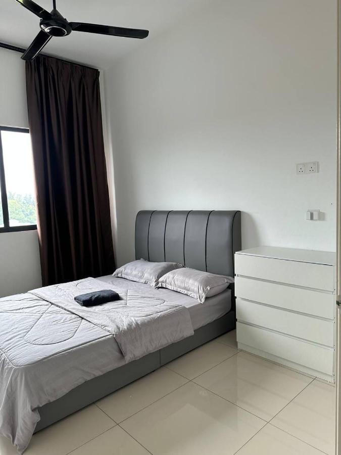 Inadh Suites @ Icon Residence With Pool กัวลาตรังกานู ภายนอก รูปภาพ