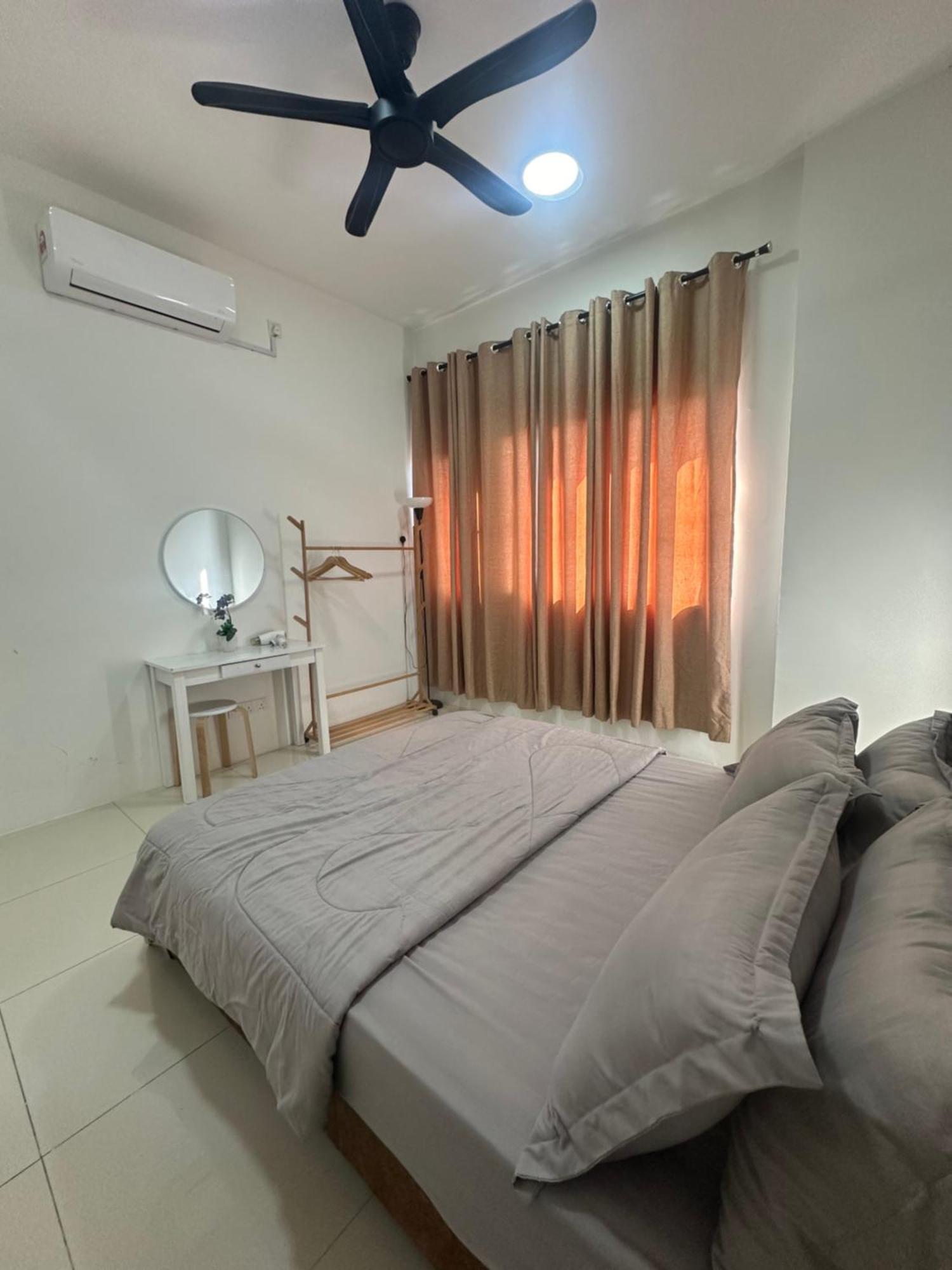 Inadh Suites @ Icon Residence With Pool กัวลาตรังกานู ภายนอก รูปภาพ